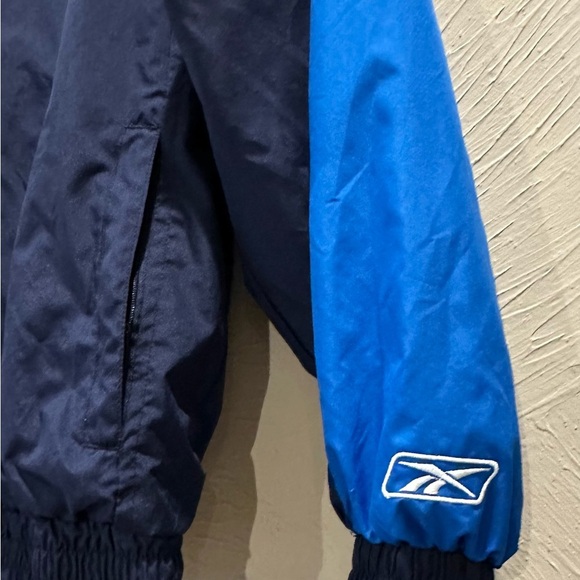 Youth large (14/16) Dallas Mavericks zip up wind breaker jacket - Picture 6 of 8